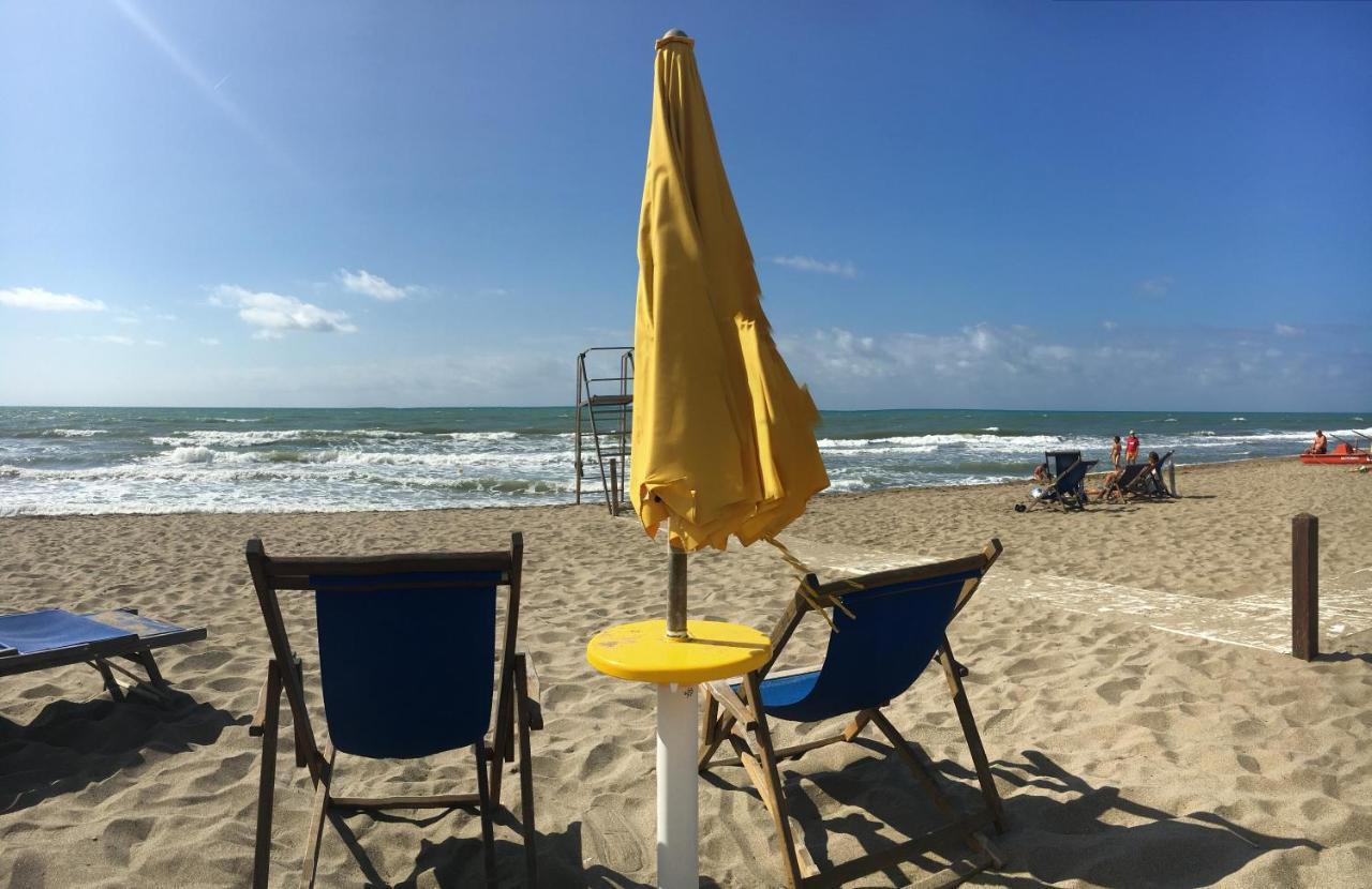 Villetta Con Spiaggia Privata Alle Dune Кастильоне дела Пеская Екстериор снимка